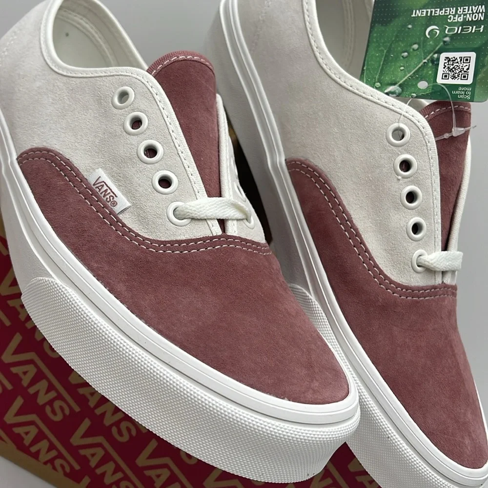 Vans Men’s Authentic
Pig Suede Withered Rose
VN000BW5CHO
Sneakers - Picture 7 of 16